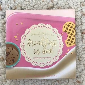 Breakfast in Bed Eyeshadow Palette.